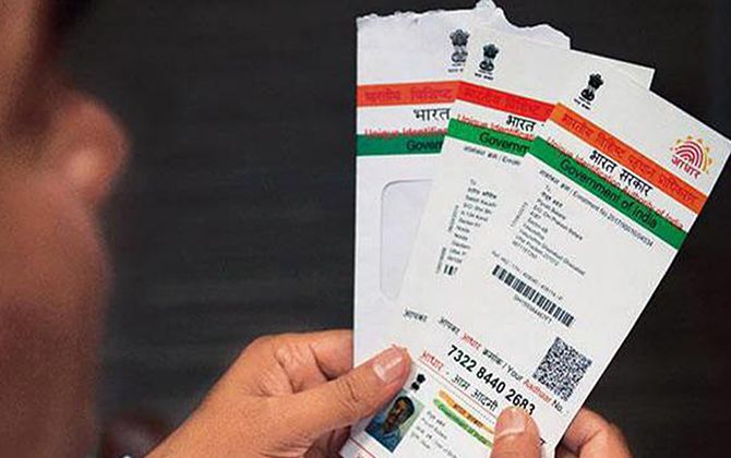 Aadhar is Now Voluntary for Mobiles & Bank Accounts