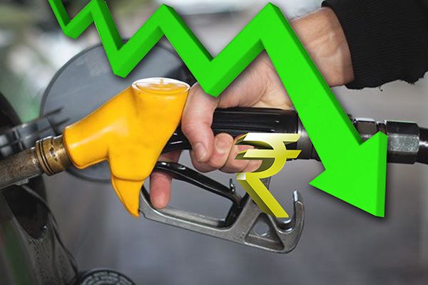 Petrol Rate Falls to Year's Lowest