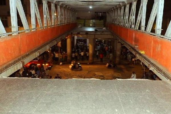 6 Dead in Mumbai Footbridge Tragedy
