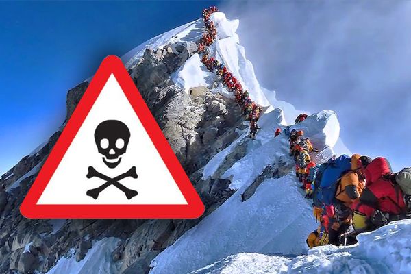 10 People Die on Mt. Everest Due to Overcrowding.