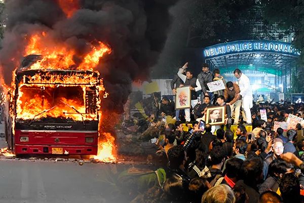 Jamia Millia Students Protest in Delhi