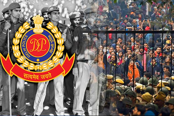 Delhi Police Does Nothing as Goons Riot in JNU