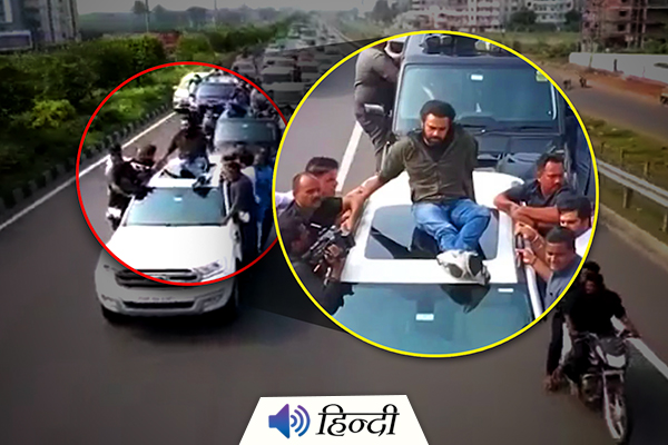 Actor-Politician Pawan Kalyan Travels on Car’s Roof